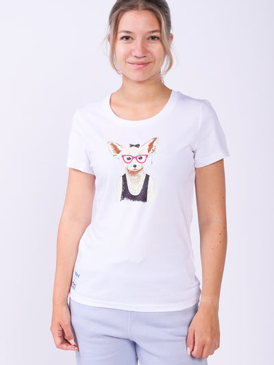 C001;White;model1